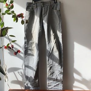UNIQLO Jeans Grey. W. 32. L. 34.